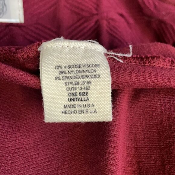 M.Rena Burgundy Long Open Lightweight Top (Size: Small) - Picture 9 of 14